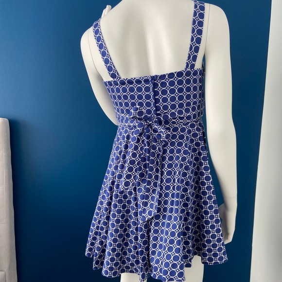 Retro Short Summer Dress - Picture 2 of 6